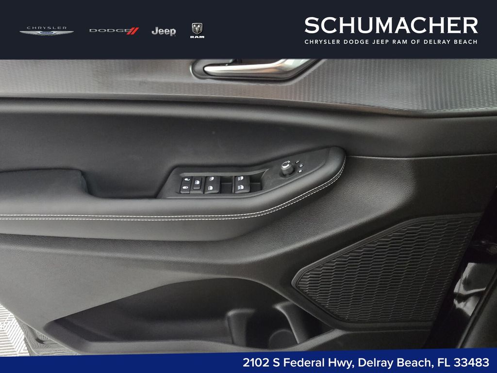 2025 Jeep Grand Cherokee L Laredo - Photo 12