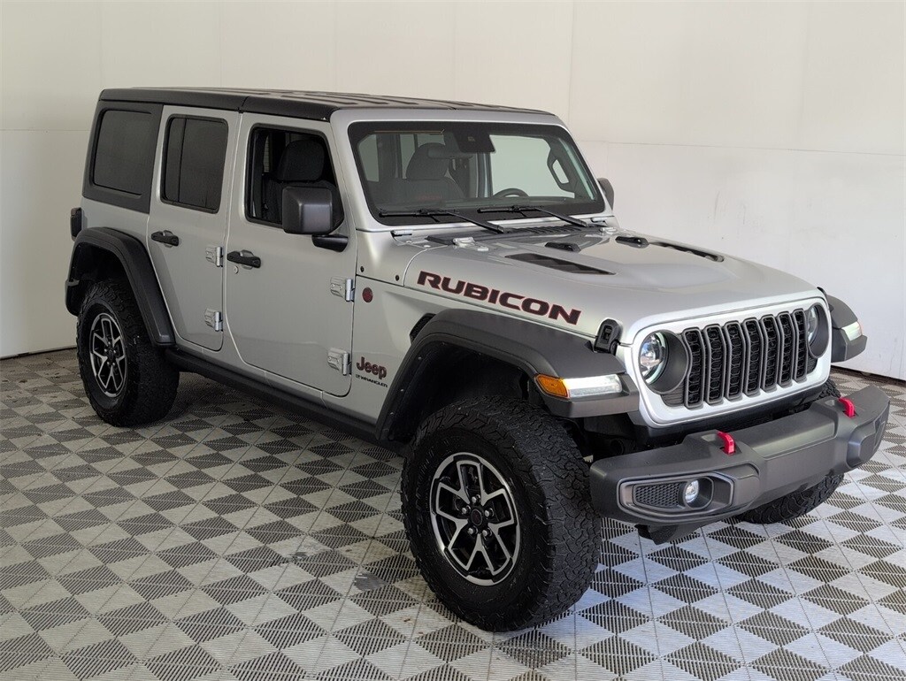 2024 Jeep Wrangler Rubicon photo 2