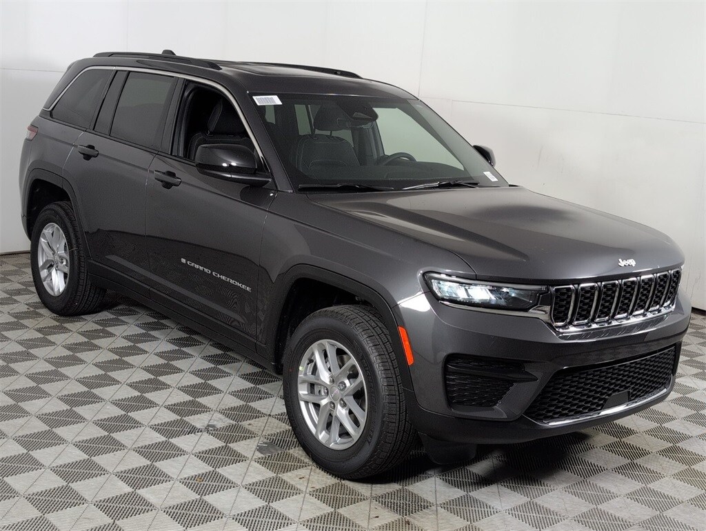 New 2025 Jeep Grand Cherokee LAREDO X 4X2 Sport Utility