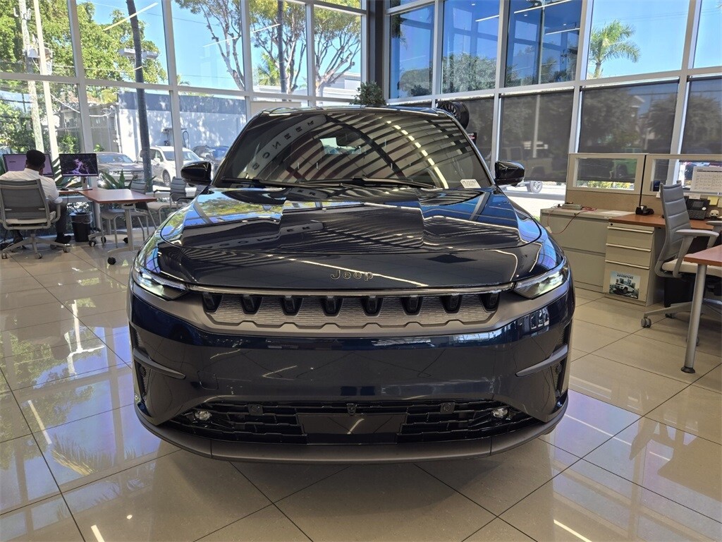 2025 Jeep Wagoneer S Launch Edition photo 3