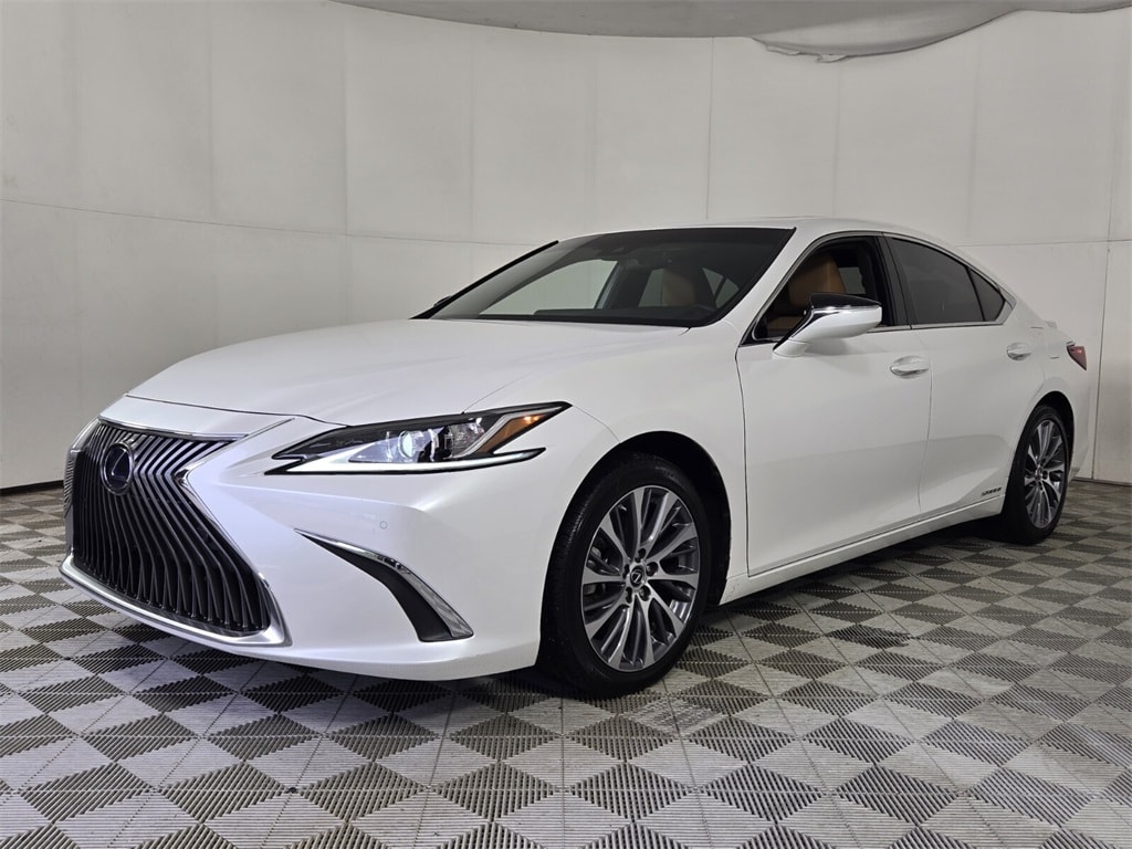 Used 2021 Lexus ES 300h Sedan