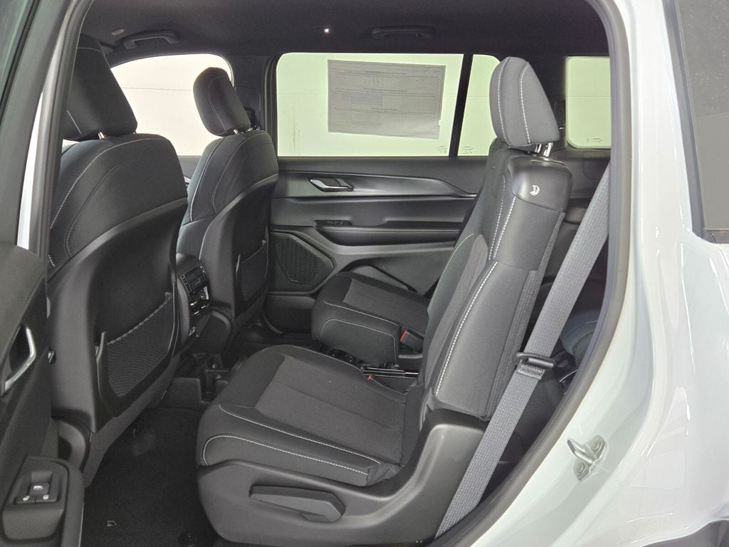 2025 Jeep Grand Cherokee L Laredo - Photo 7
