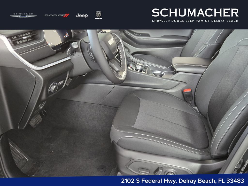 2025 Jeep Grand Cherokee L Laredo - Photo 6