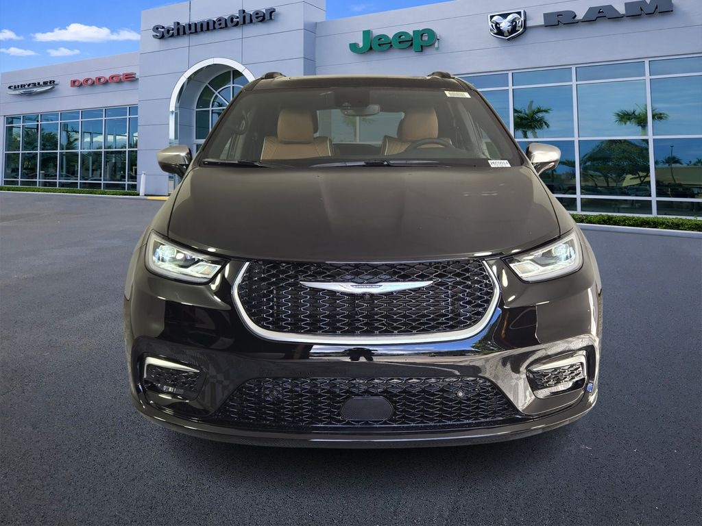 New 2026 Chrysler Pacifica Pinnacle Passenger Van