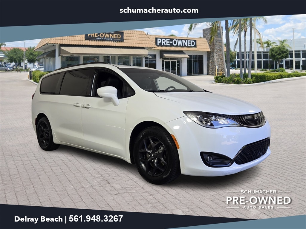 2019 Chrysler Pacifica Van Passenger Van 