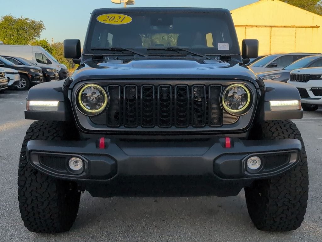 Used 2025 Jeep Wrangler Rubicon SUV