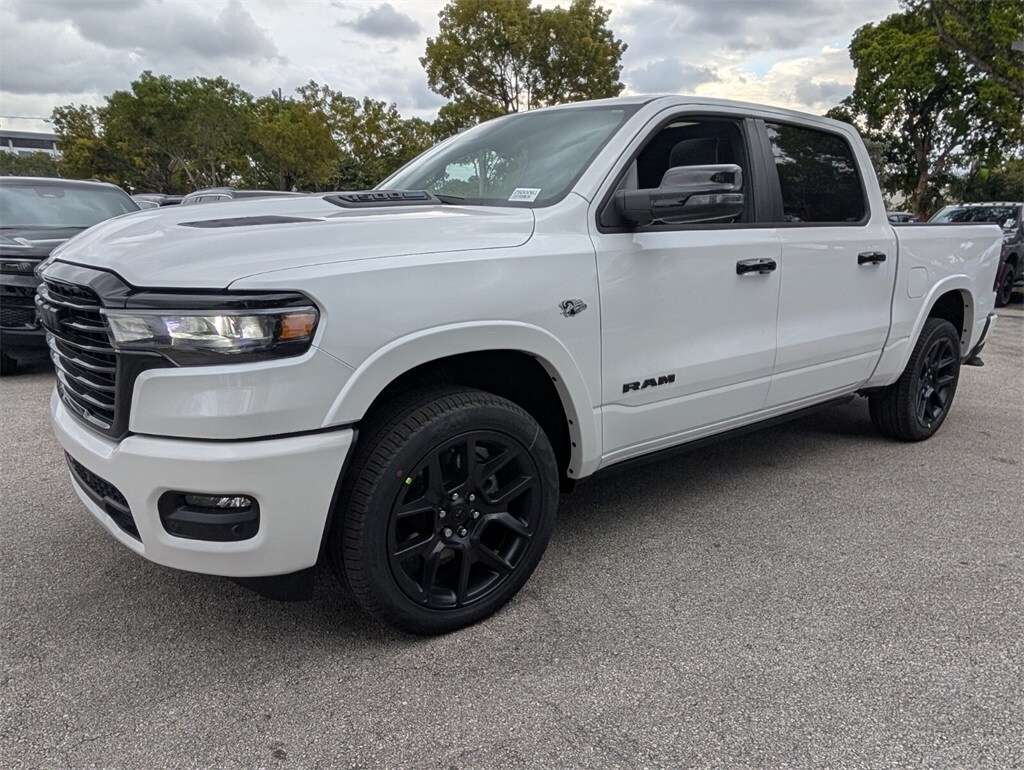 2026 Ram 1500 Laramie photo 4