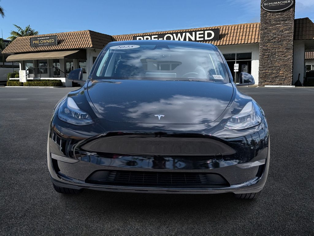 Used 2025 Tesla Model Y Long Range with VIN 7SAYGDED8SF255441 for sale in Delray Beach, FL