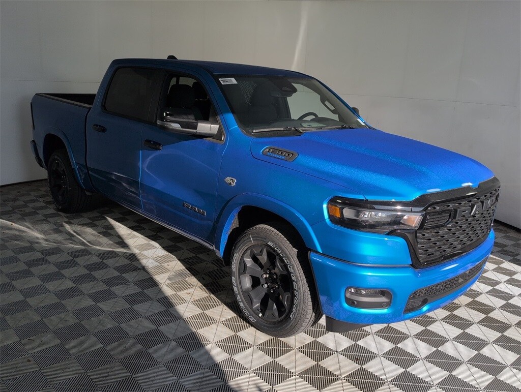 New 2026 Ram 1500 BIG HORN CREW CAB 4X4 5'7 BOX Pickup