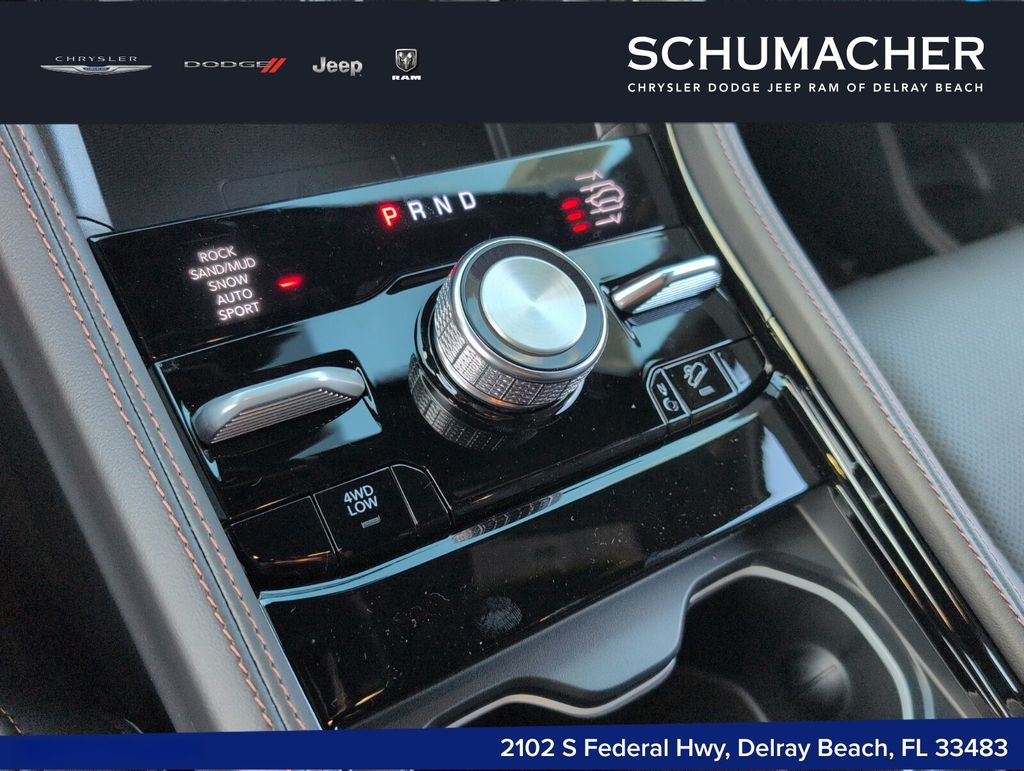 2025 Jeep Grand Cherokee Summit Reserve - Photo 13