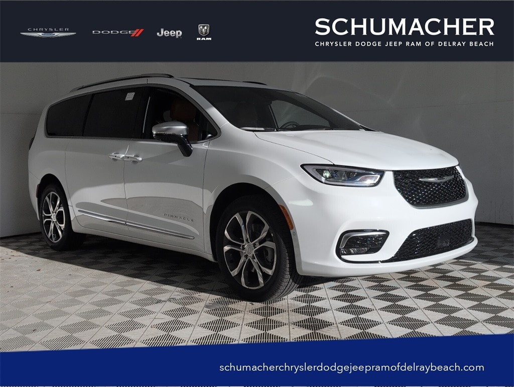 2026 Chrysler Pacifica Pinnacle's photo