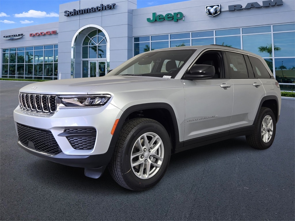 New 2025 Jeep Grand Cherokee Laredo X Sport Utility