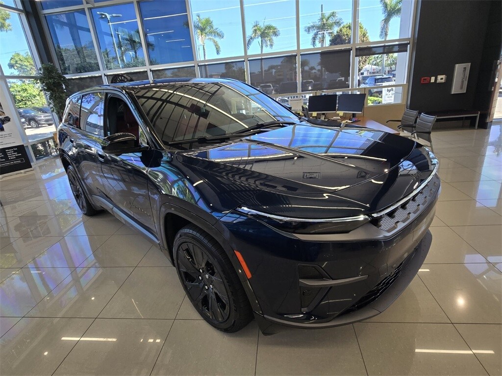 2025 Jeep Wagoneer S Launch Edition photo 2