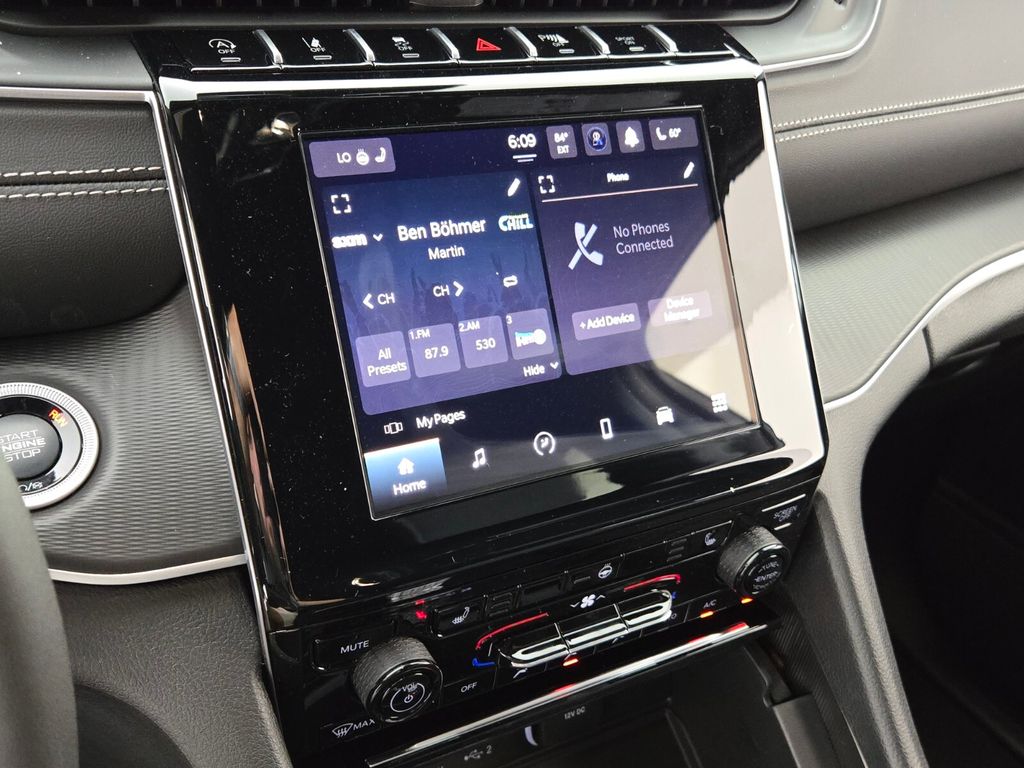 2025 Jeep Grand Cherokee L Laredo - Photo 11