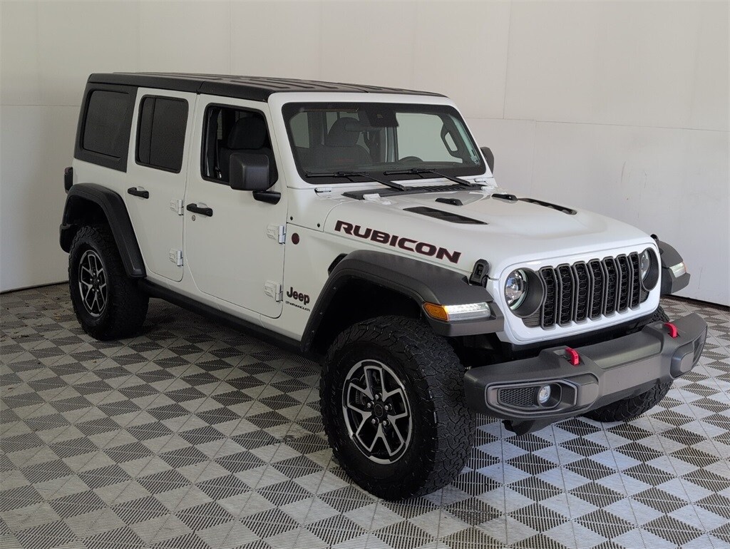 2024 Jeep Wrangler Rubicon photo 2
