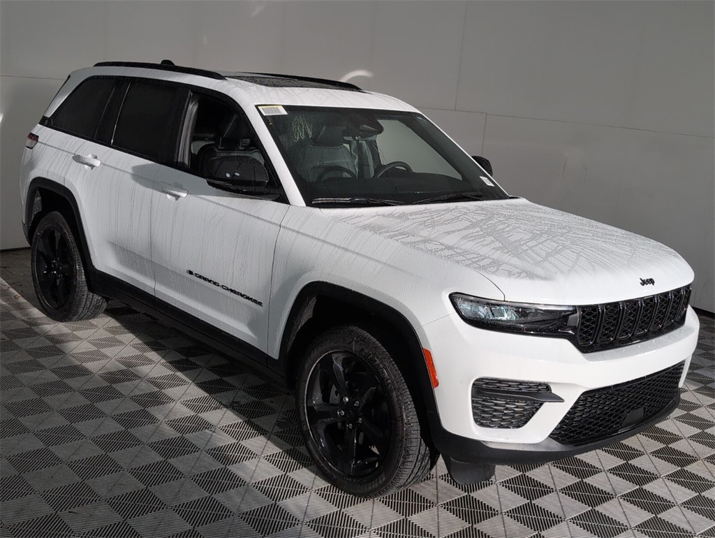 New 2025 Jeep Grand Cherokee ALTITUDE X 4X2 Sport Utility