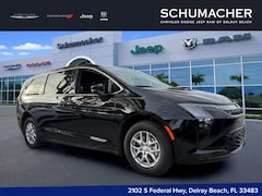2027 Chrysler Pacifica Select Passenger Van