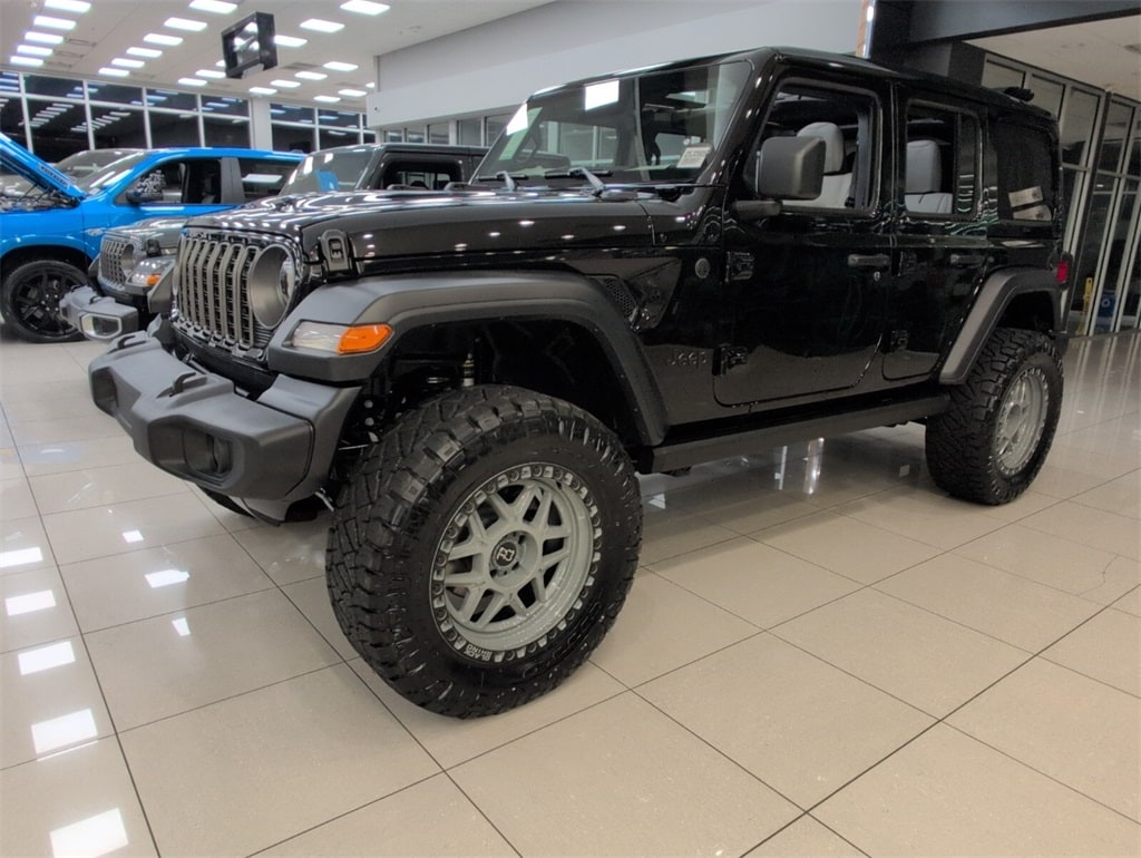 New 2025 Jeep Wrangler 4-DOOR SPORT S Sport Utility
