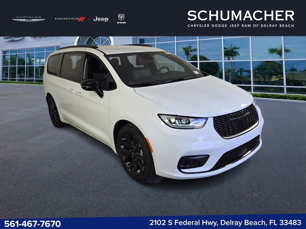 New 2026 Chrysler Pacifica Select Passenger Van