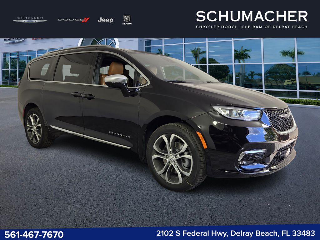 2026 Chrysler Pacifica Pinnacle AWD's photo