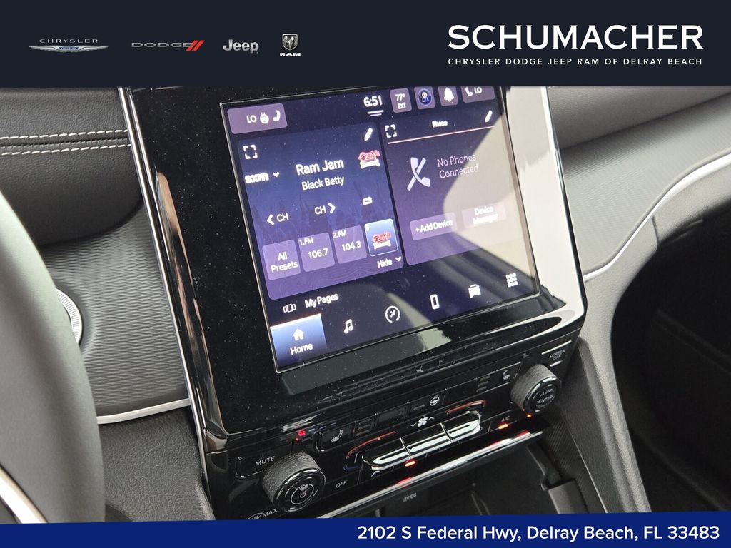 2025 Jeep Grand Cherokee L Laredo - Photo 11