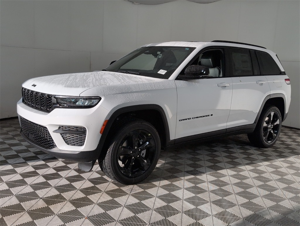 New 2025 Jeep Grand Cherokee ALTITUDE X 4X2 Sport Utility