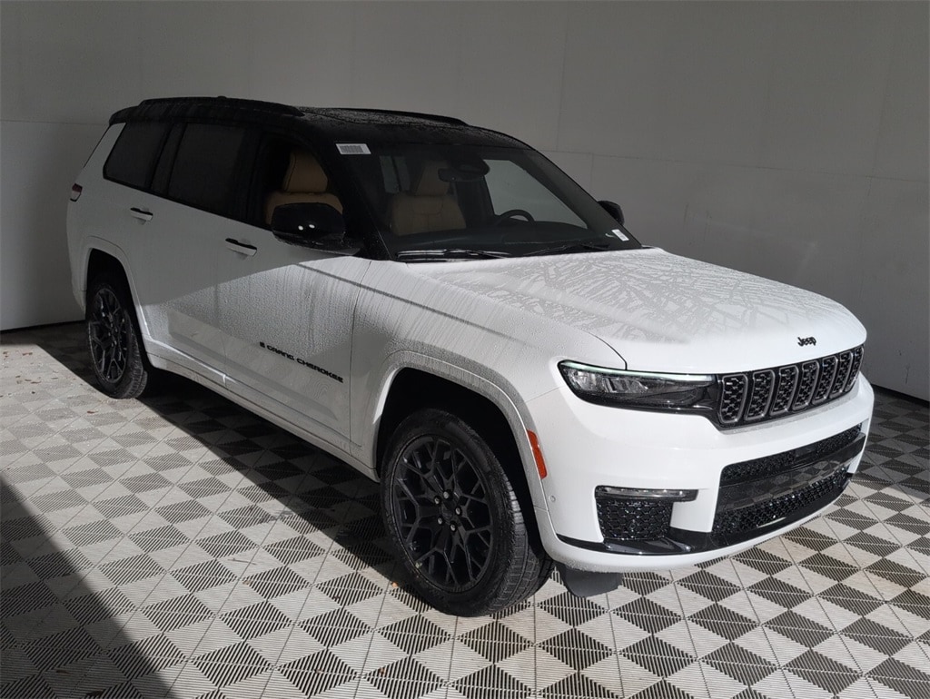 New 2025 Jeep Grand Cherokee L SUMMIT 4X4 Sport Utility