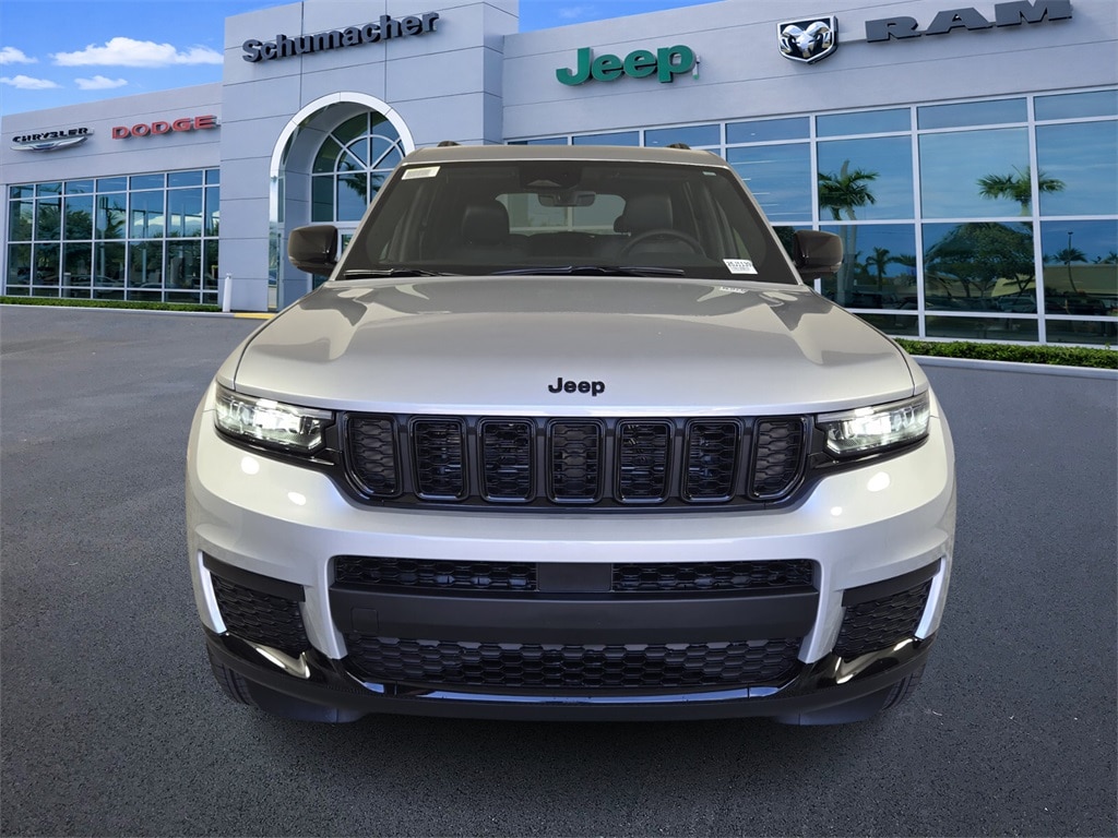 New 2025 Jeep Grand Cherokee L Altitude Sport Utility