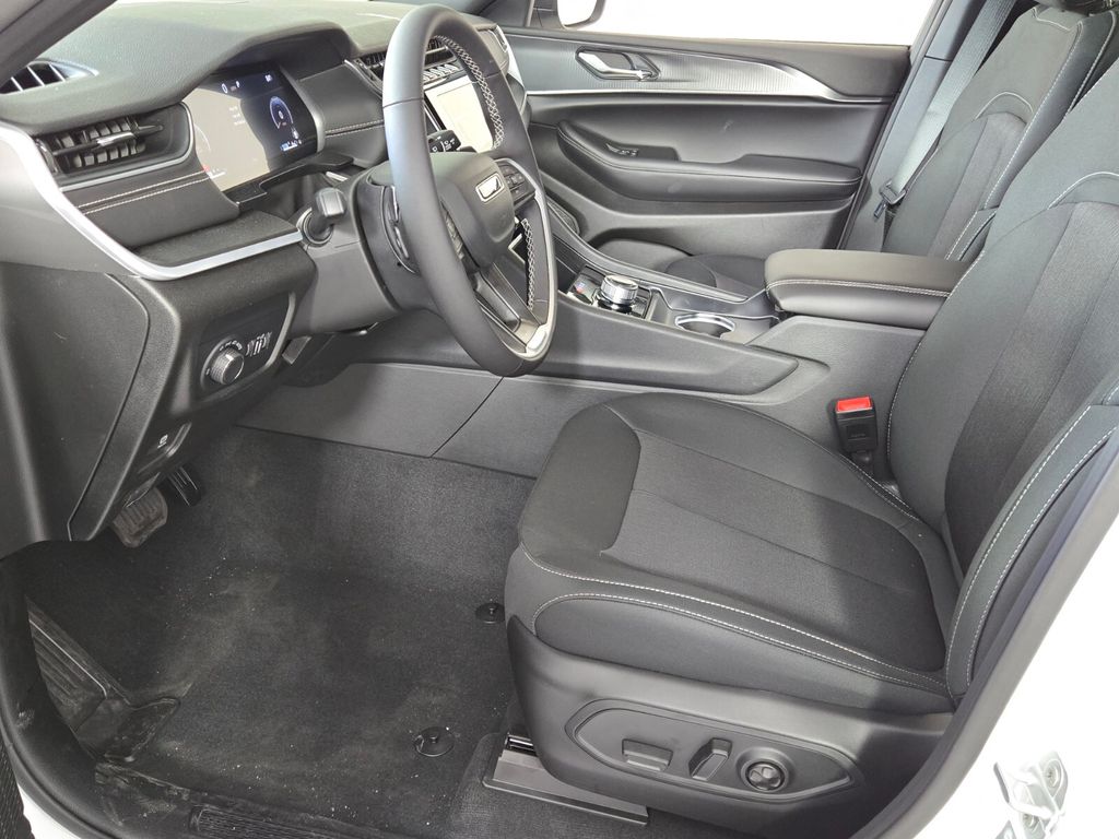 2025 Jeep Grand Cherokee L Laredo - Photo 6
