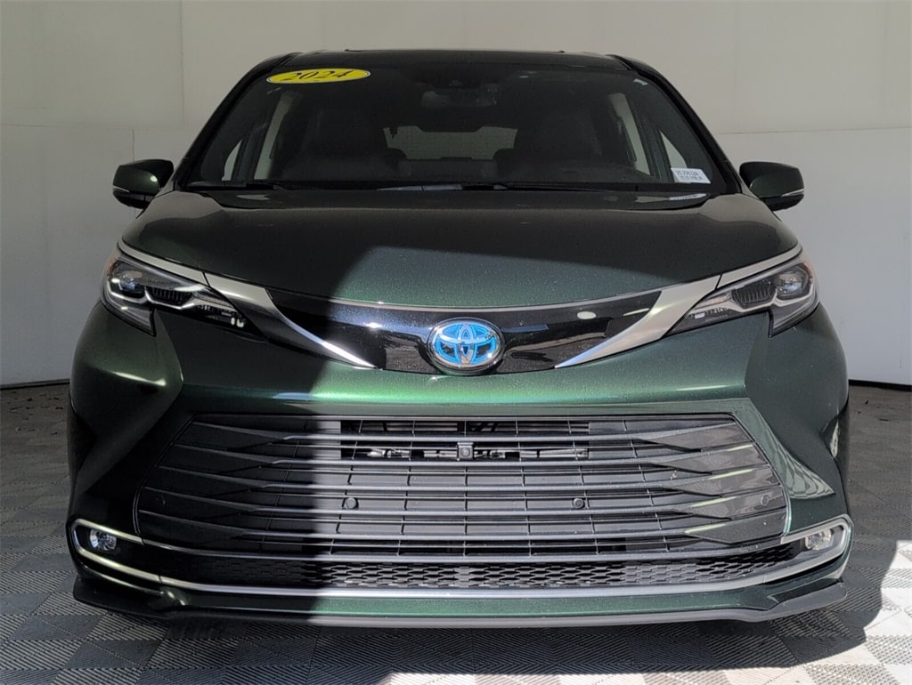 Used 2024 Toyota Sienna Platinum 7 Passenger Van Passenger Van