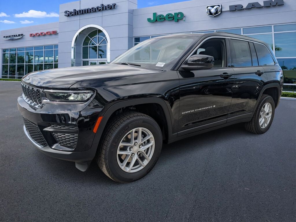 New 2025 Jeep Grand Cherokee Laredo X Sport Utility