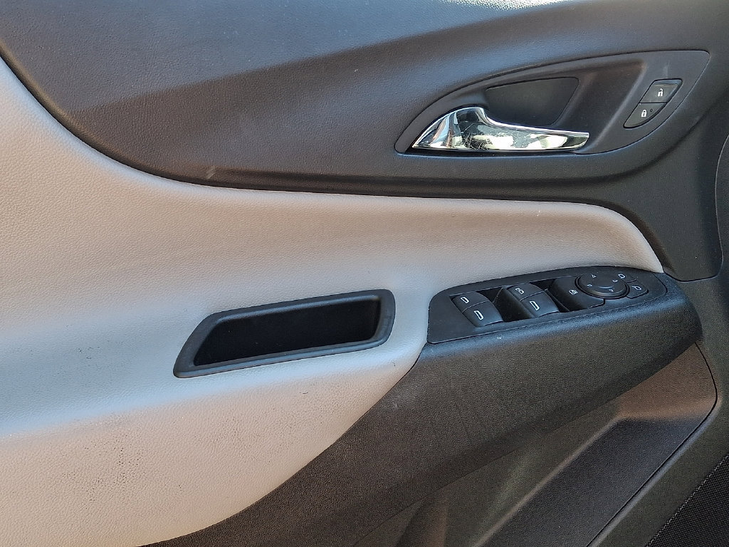 2024 Chevrolet Equinox LS - Photo 12