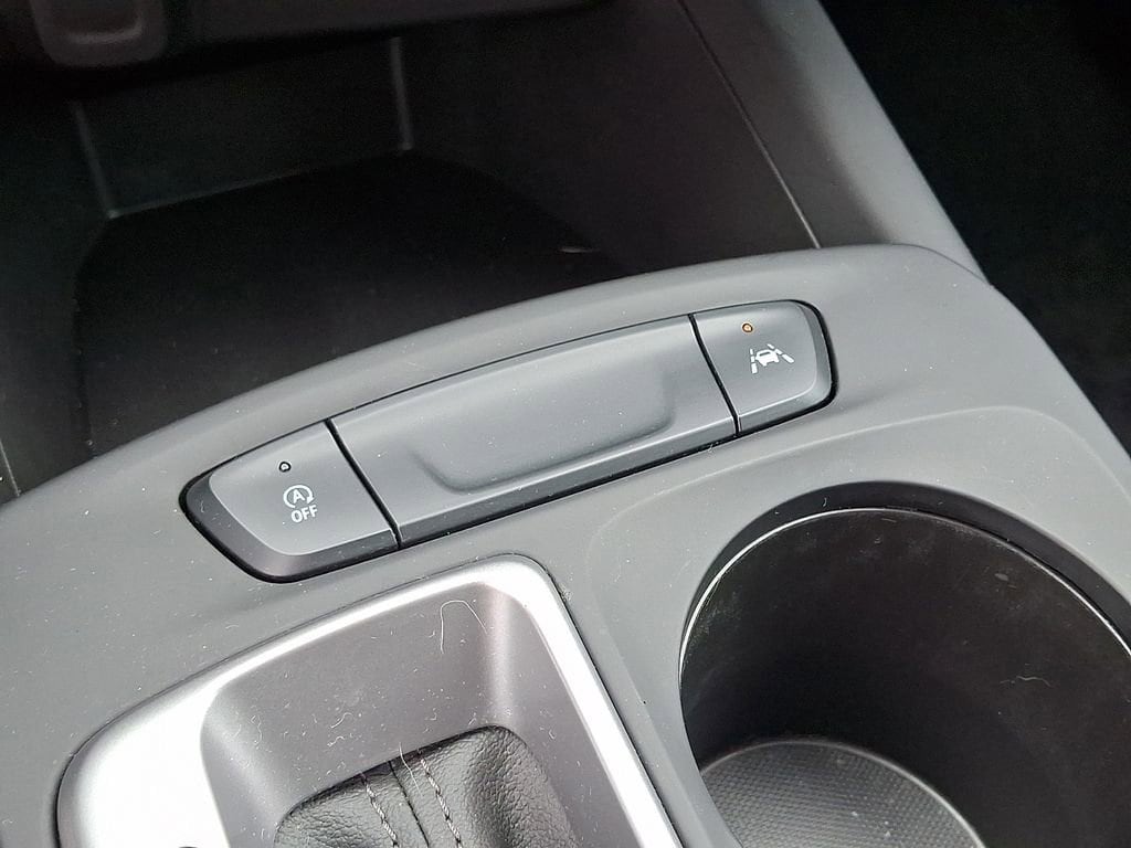 2025 Chevrolet Trax LS - Photo 22