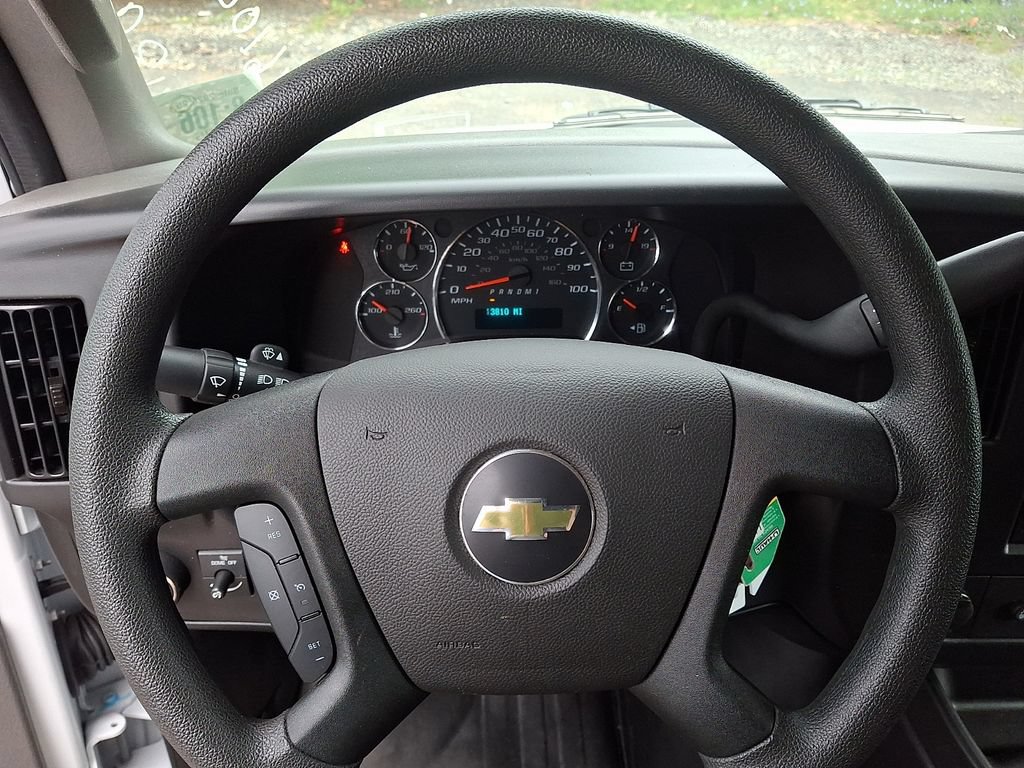 2025 Chevrolet Express Cargo Work Van - Photo 19