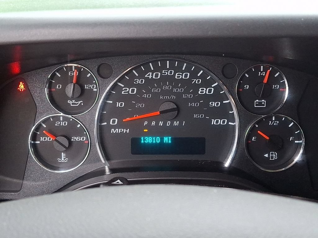 2025 Chevrolet Express Cargo Work Van - Photo 20