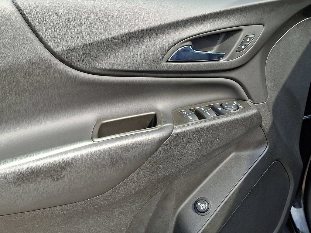 2023 Chevrolet Equinox LT - Photo 12
