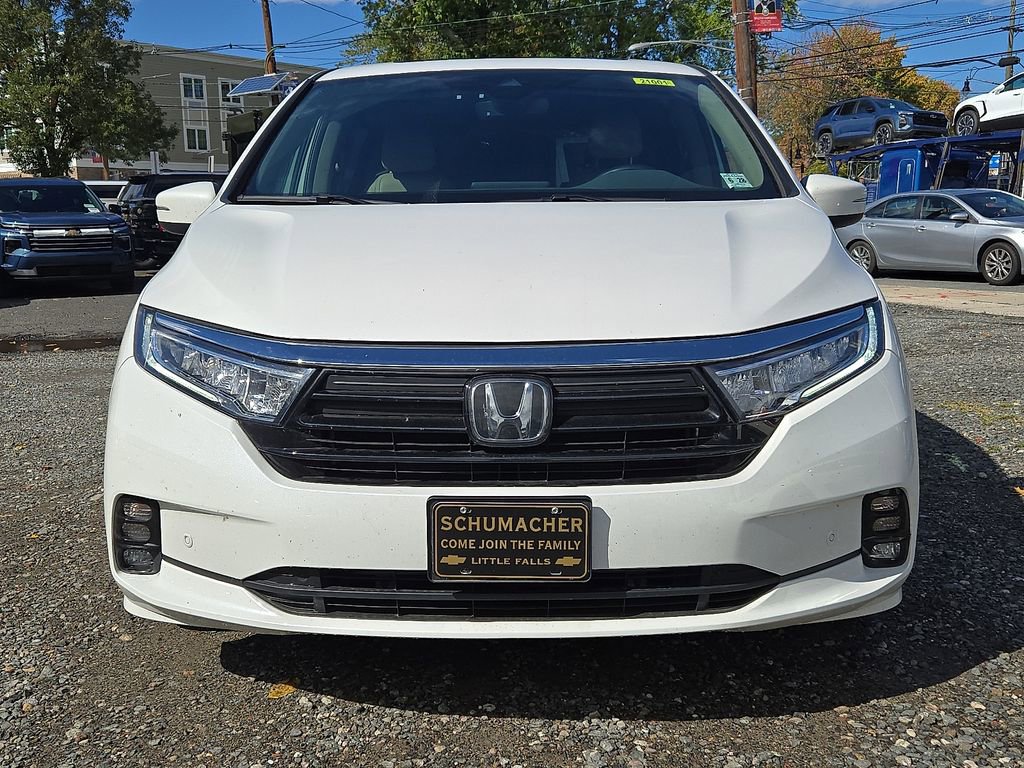 2023 Honda Odyssey Touring photo 2
