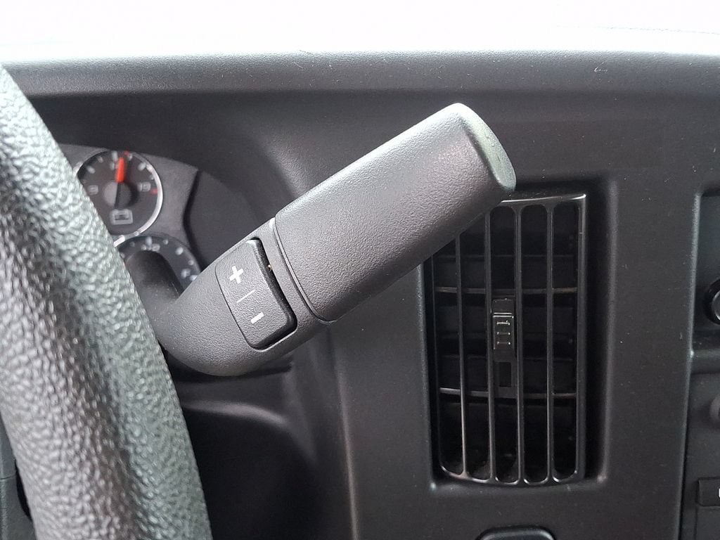 2025 Chevrolet Express Cargo Work Van - Photo 15