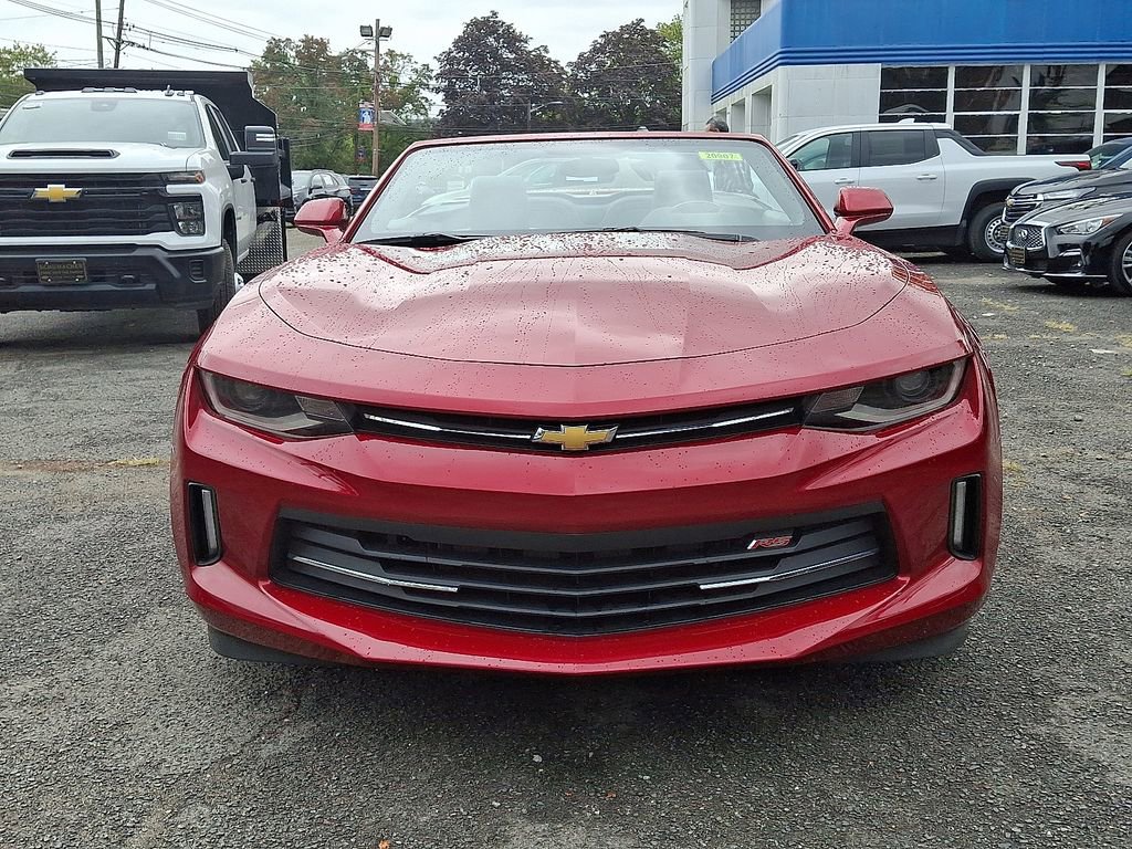 2017 Chevrolet Camaro 2LT photo 2