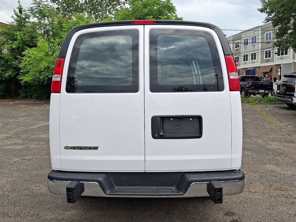 2025 Chevrolet Express Cargo Work Van - Photo 7