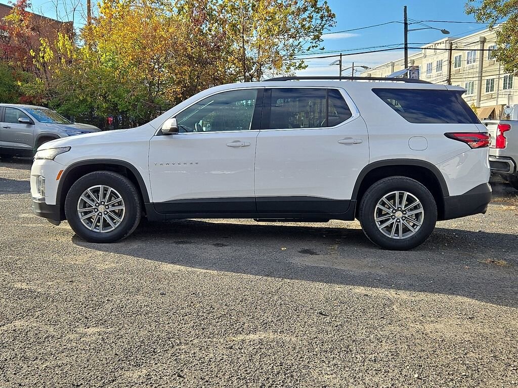 2023 Chevrolet Traverse Cloth photo 3