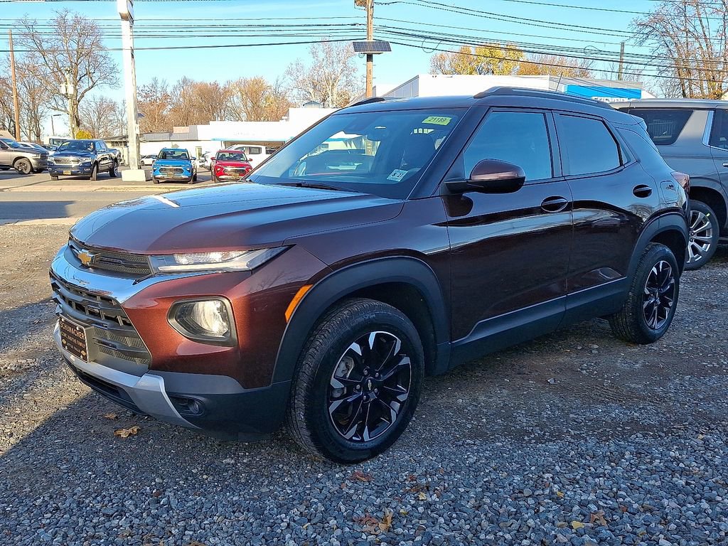 2022 Chevrolet Trailblazer LT photo 3