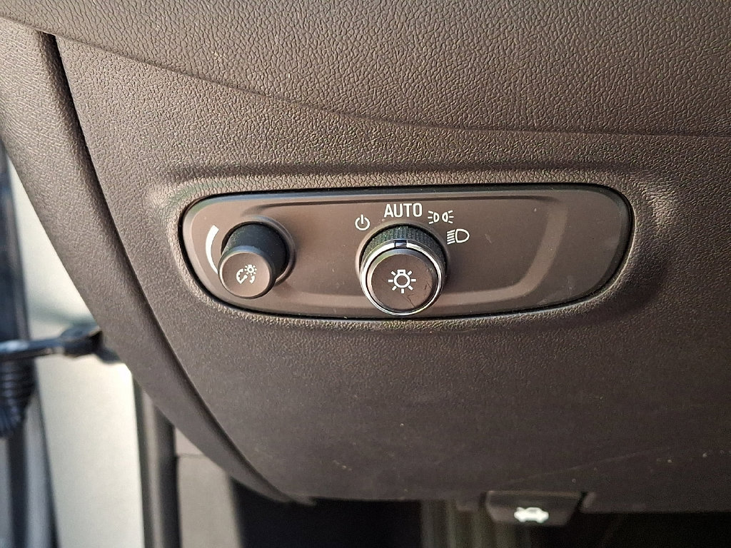 2024 Chevrolet Equinox LS - Photo 24