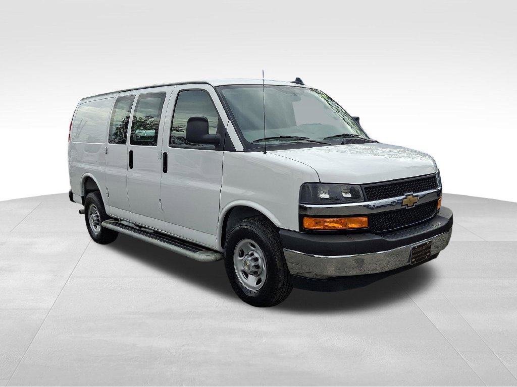 2025 Chevrolet Express Cargo