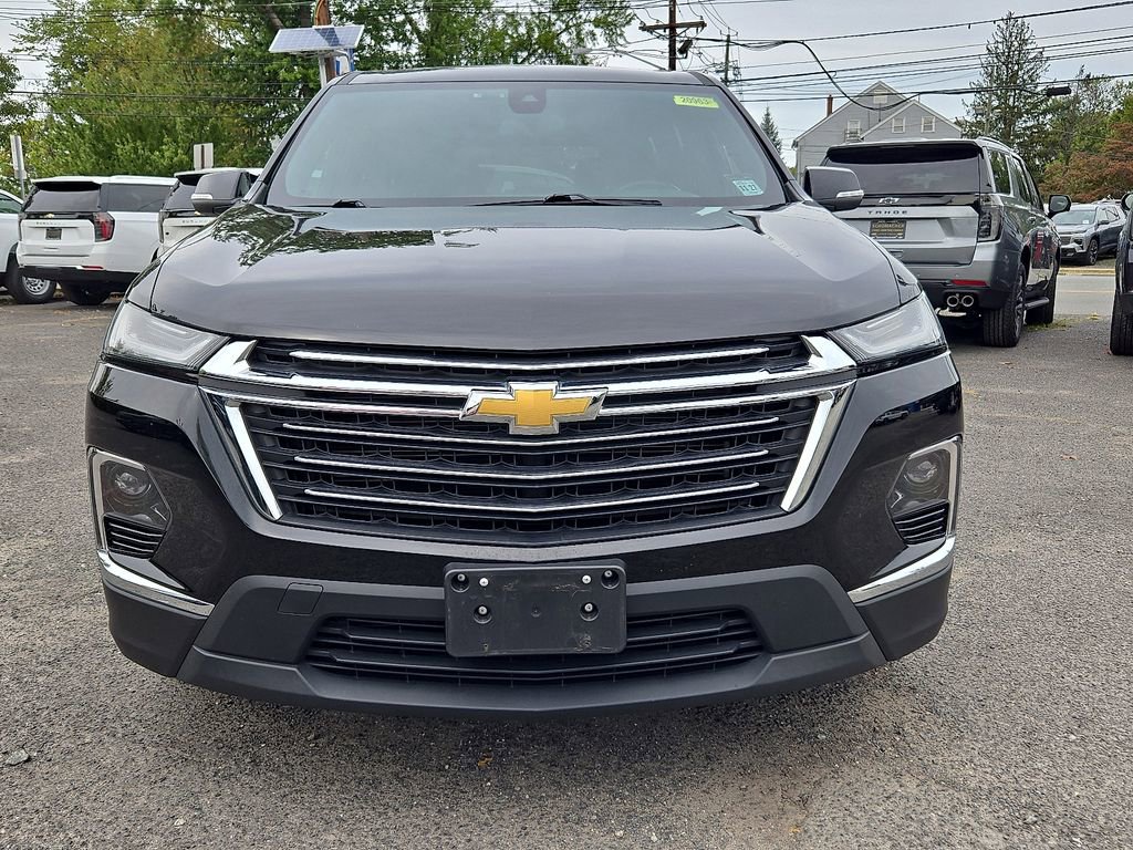 2023 Chevrolet Traverse Cloth photo 2