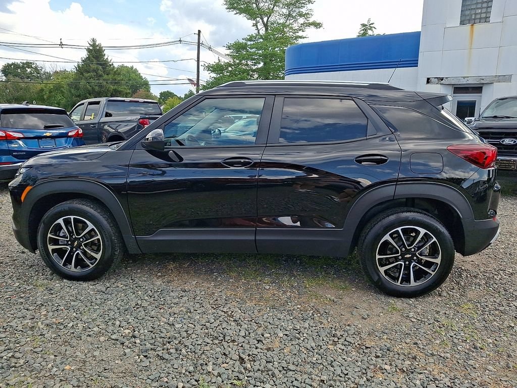 Used 2024 Chevrolet Trailblazer LT SUV