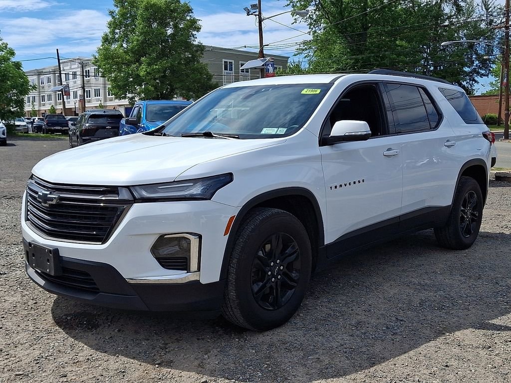 Used 2023 Chevrolet Traverse LT Cloth SUV