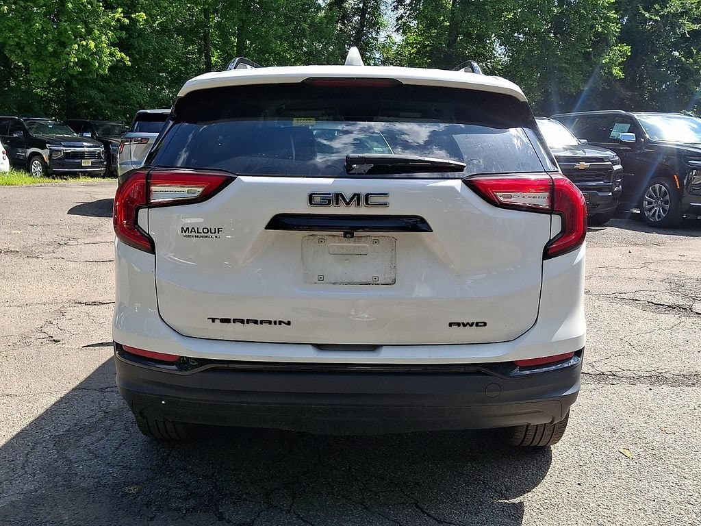 2023 GMC Terrain SLT - Photo 7