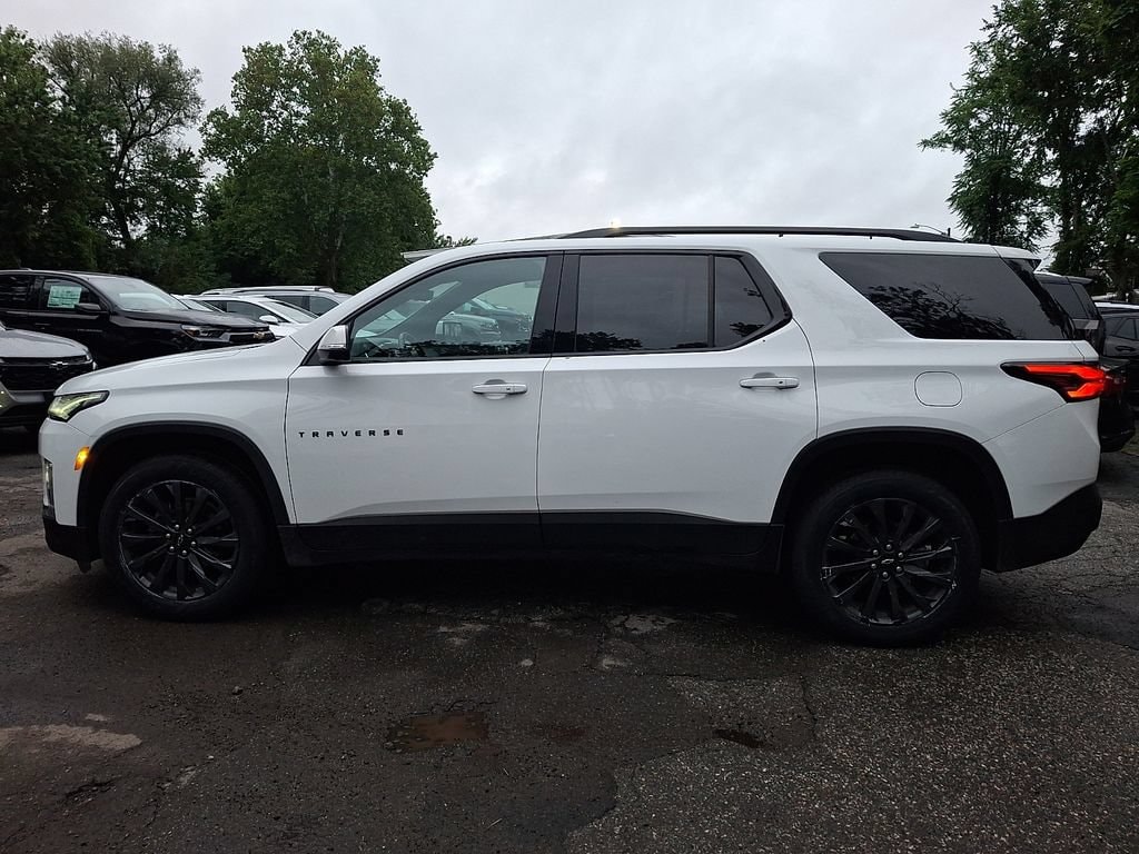 Used 2023 Chevrolet Traverse RS SUV