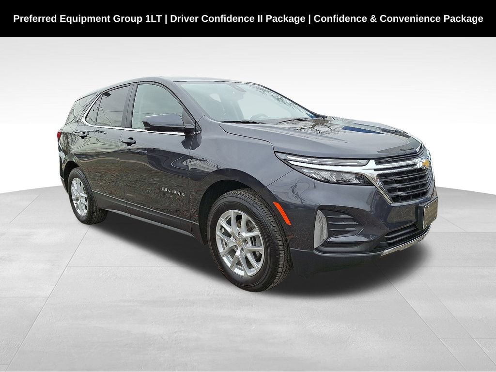 2022 Chevrolet Equinox LT's photo